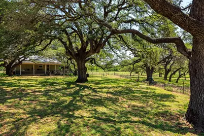 1114 Meadowlark Dr, Fredericksburg, TX 78624 - Photo 10