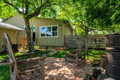 308 Oakhaven Ln, Fredericksburg, TX 78624 - Photo 34