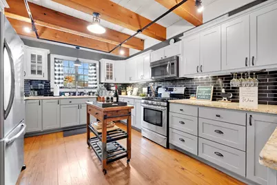 611 W Burbank St, Fredericksburg, TX 78624 - Photo 22