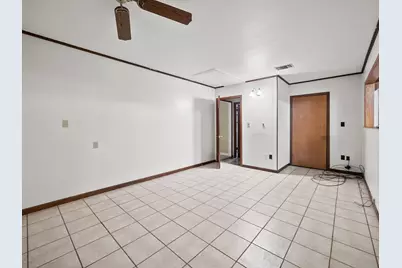 612 Bluebonnet, Fredericksburg, TX 78624 - Photo 20