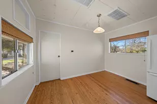 401 E Morse St, Fredericksburg, TX 78624 - Photo 8