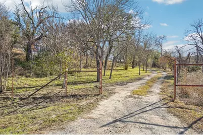 230 Cade Loop, Ingram, TX 78025 - Photo 4