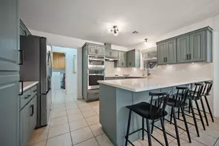 216 Edgewood Dr, Fredericksburg, TX 78624 - Photo 6