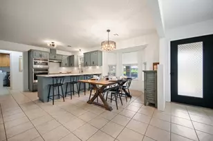 216 Edgewood Dr, Fredericksburg, TX 78624 - Photo 10