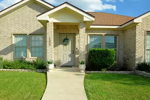 109 Coronado Dr, Kerrville, TX 78028 - Photo 2