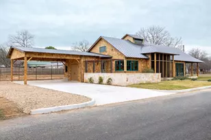 601 Whitney, Fredericksburg, TX 78624 - Photo 8