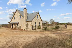 256 Royalview Dr, Fredericksburg, TX 78624 - Photo 66