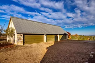 256 Royalview Dr, Fredericksburg, TX 78624 - Photo 26