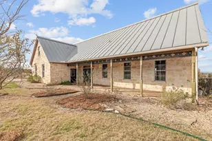 256 Royalview Dr, Fredericksburg, TX 78624 - Photo 44