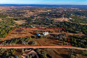 256 Royalview Dr, Fredericksburg, TX 78624 - Photo 42