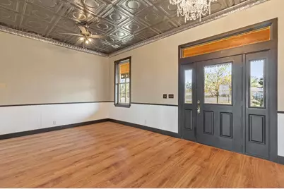 256 Royalview Dr, Fredericksburg, TX 78624 - Photo 8