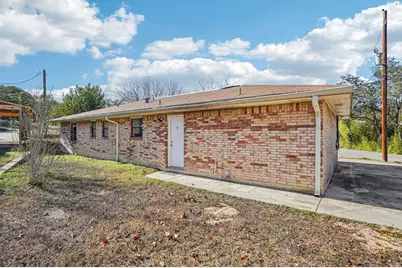 1601 Newton St, Kerrville, TX 78028 - Photo 20