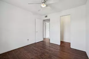 1601 Newton St, Kerrville, TX 78028 - Photo 20