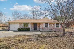 1601 Newton St, Kerrville, TX 78028 - Photo 1