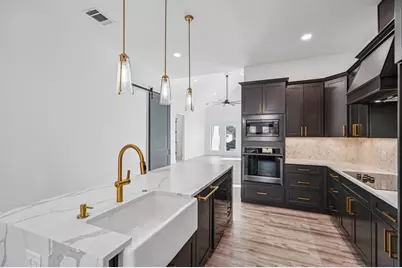 510 Conner Court, Kerrville, TX 78028 - Photo 10