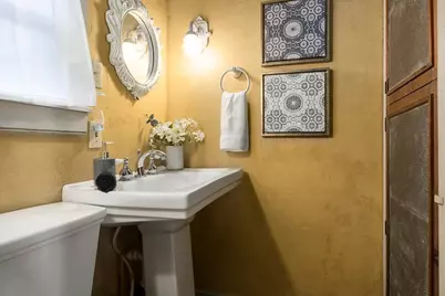 104 E Austin St #B, Fredericksburg, TX 78624 - Photo 22