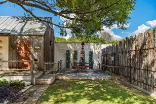 104 E Austin St, Fredericksburg, TX 78624 - Photo 14