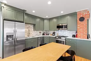 328 W Morse St, Fredericksburg, TX 78624 - Photo 6