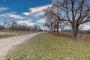 226 Outland Dr, Harper, TX 78631 - Photo 26