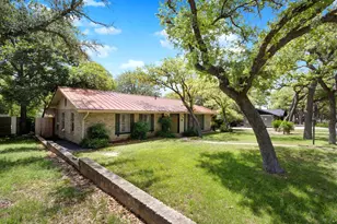 308 Tanglewood Dr, Fredericksburg, TX 78624 - Photo 22