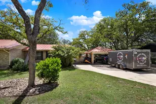 308 Tanglewood Dr, Fredericksburg, TX 78624 - Photo 24