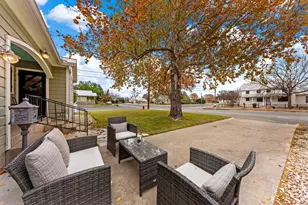 210 N Acorn St, Fredericksburg, TX 78624 - Photo 22