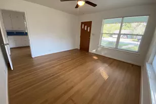 706 N Lincoln, Fredericksburg, TX 78624 - Photo 4