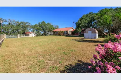 315 Rieger Rd, Harper, TX 78631 - Photo 10