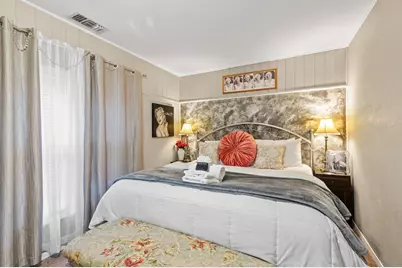 812 W Austin St, Fredericksburg, TX 78624 - Photo 14