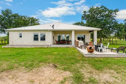 888 Big Bend Ln, Fredericksburg, TX 78624 - Photo 4