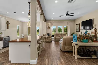 888 Big Bend Ln, Fredericksburg, TX 78624 - Photo 10