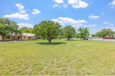1007 N Llano St, Fredericksburg, TX 78624 - Photo 26