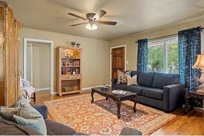 803 Poplar, Fredericksburg, TX 78624 - Photo 6