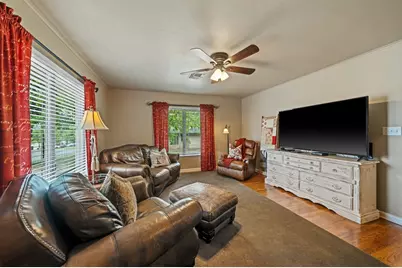803 Poplar, Fredericksburg, TX 78624 - Photo 30