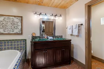 514 W Austin St, Fredericksburg, TX 78624 - Photo 10