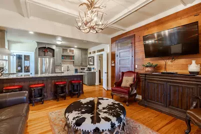 514 W Austin St, Fredericksburg, TX 78624 - Photo 44