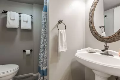 514 W Austin St, Fredericksburg, TX 78624 - Photo 16