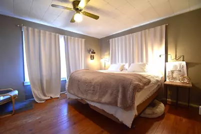 806 N Crockett St, Fredericksburg, TX 78624 - Photo 6