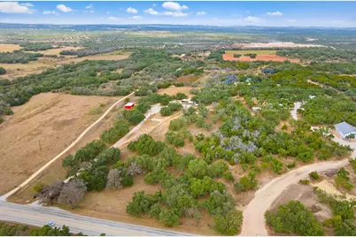 214 Edmonds Ave, Johnson City, TX 78606 - Photo 30