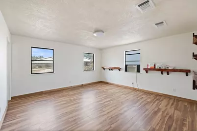 214 Edmonds Ave, Johnson City, TX 78606 - Photo 20