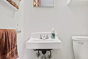 805 N Edison St, Fredericksburg, TX 78624 - Photo 10