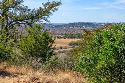 21 Scenic Ridge Dr, Fredericksburg, TX 78624 - Photo 14