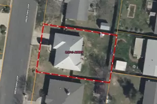 211 Green Oaks Loop, Fredericksburg, TX 78624 - Photo 22