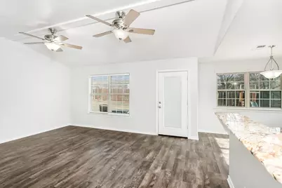 211 Green Oaks Loop, Fredericksburg, TX 78624 - Photo 4