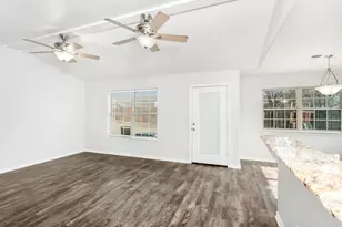 211 Green Oaks Loop, Fredericksburg, TX 78624 - Photo 4