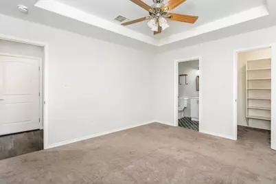 211 Green Oaks Loop, Fredericksburg, TX 78624 - Photo 10