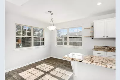 211 Green Oaks Loop, Fredericksburg, TX 78624 - Photo 8