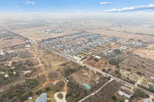 108 E Parlin Ln, Fredericksburg, TX 78624 - Photo 46