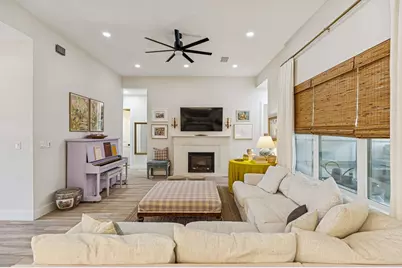 108 E Parlin Lane, Fredericksburg, TX 78624 - Photo 4