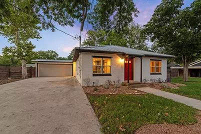 318 W Hackberry St, Fredericksburg, TX 78624 - Photo 6